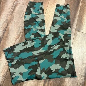Lululemon Base Pace High-Rise Running Tight 25" Size 14